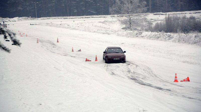 Žiemos vairavimo mokymai